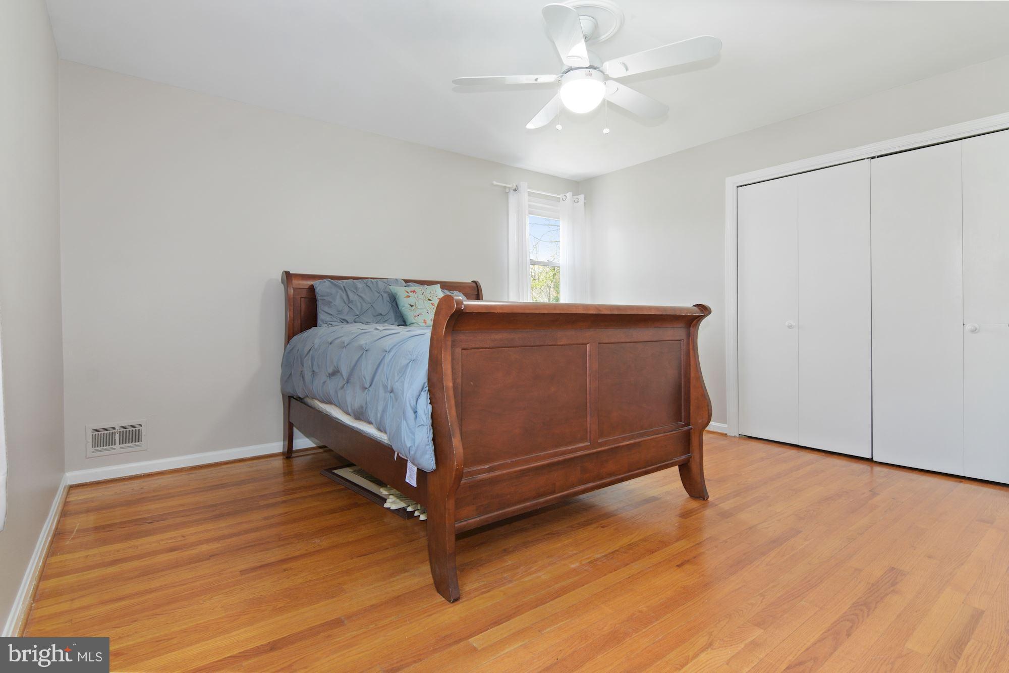 5 Emerson Road Severna Park, MD 21146 - Photo 44 of 77 Bedroom 4