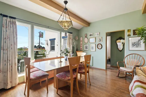 $1,699,000 | 425 South Horne Street, Oceanside, CA 92054