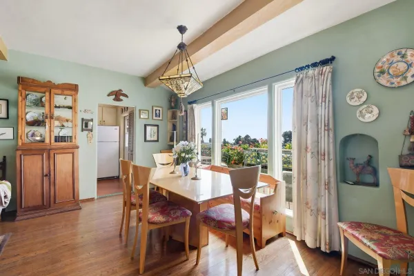 $1,699,000 | 425 South Horne Street, Oceanside, CA 92054