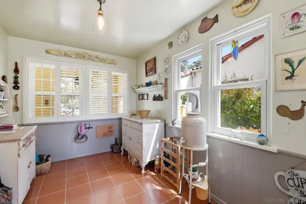 $1,699,000 | 425 South Horne Street, Oceanside, CA 92054