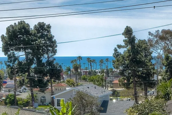 $1,699,000 | 425 South Horne Street, Oceanside, CA 92054