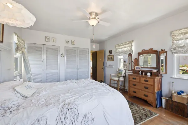 $1,699,000 | 425 South Horne Street, Oceanside, CA 92054