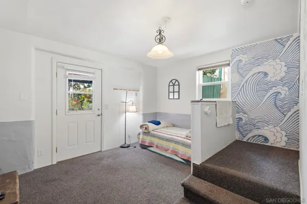 $1,699,000 | 425 South Horne Street, Oceanside, CA 92054