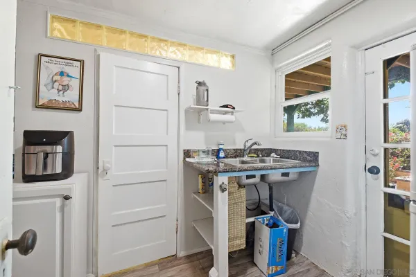 $1,699,000 | 425 South Horne Street, Oceanside, CA 92054