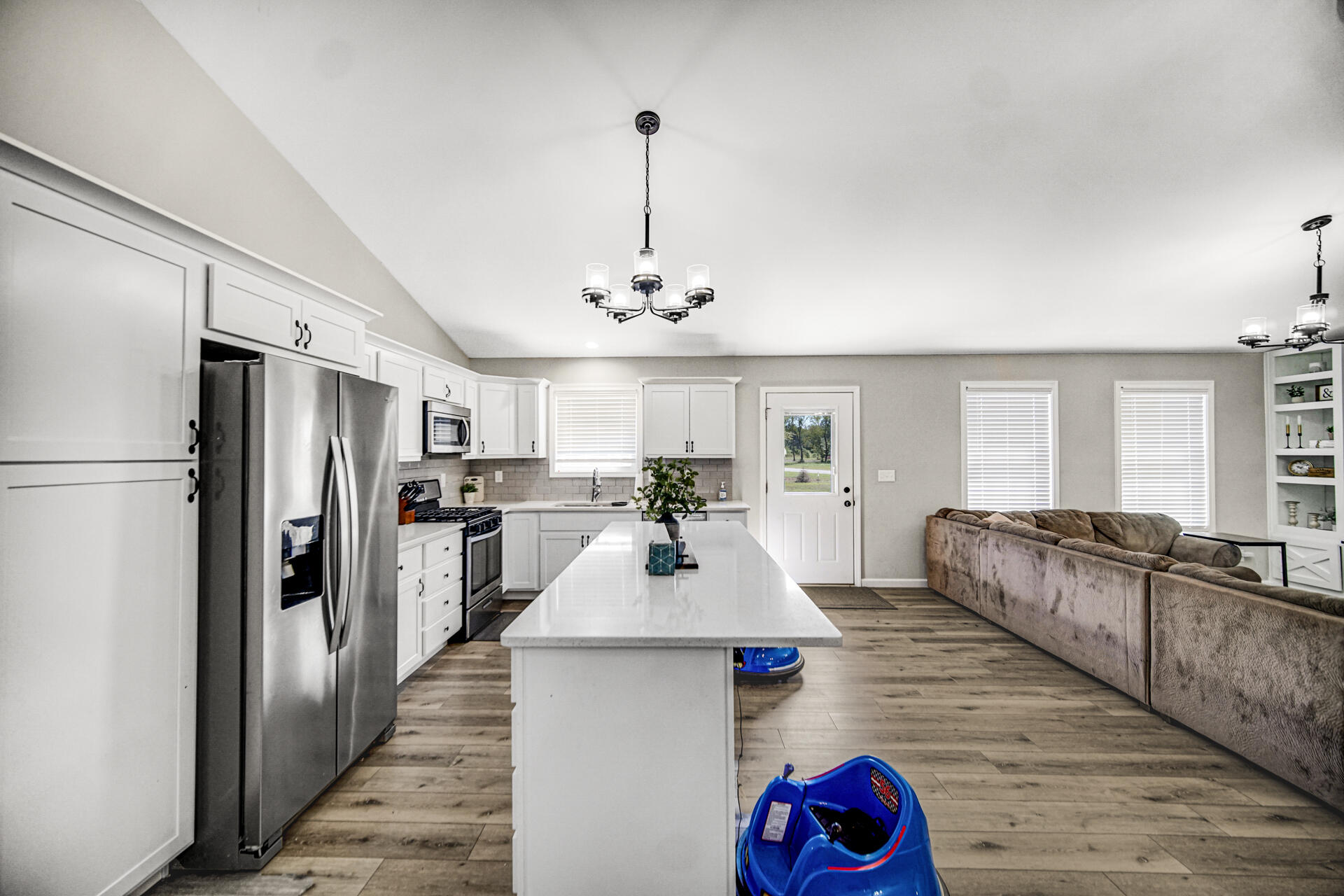 10504 Turkey Run Wheatfield, IN 46392 - Photo 11 of 26 1920x1280