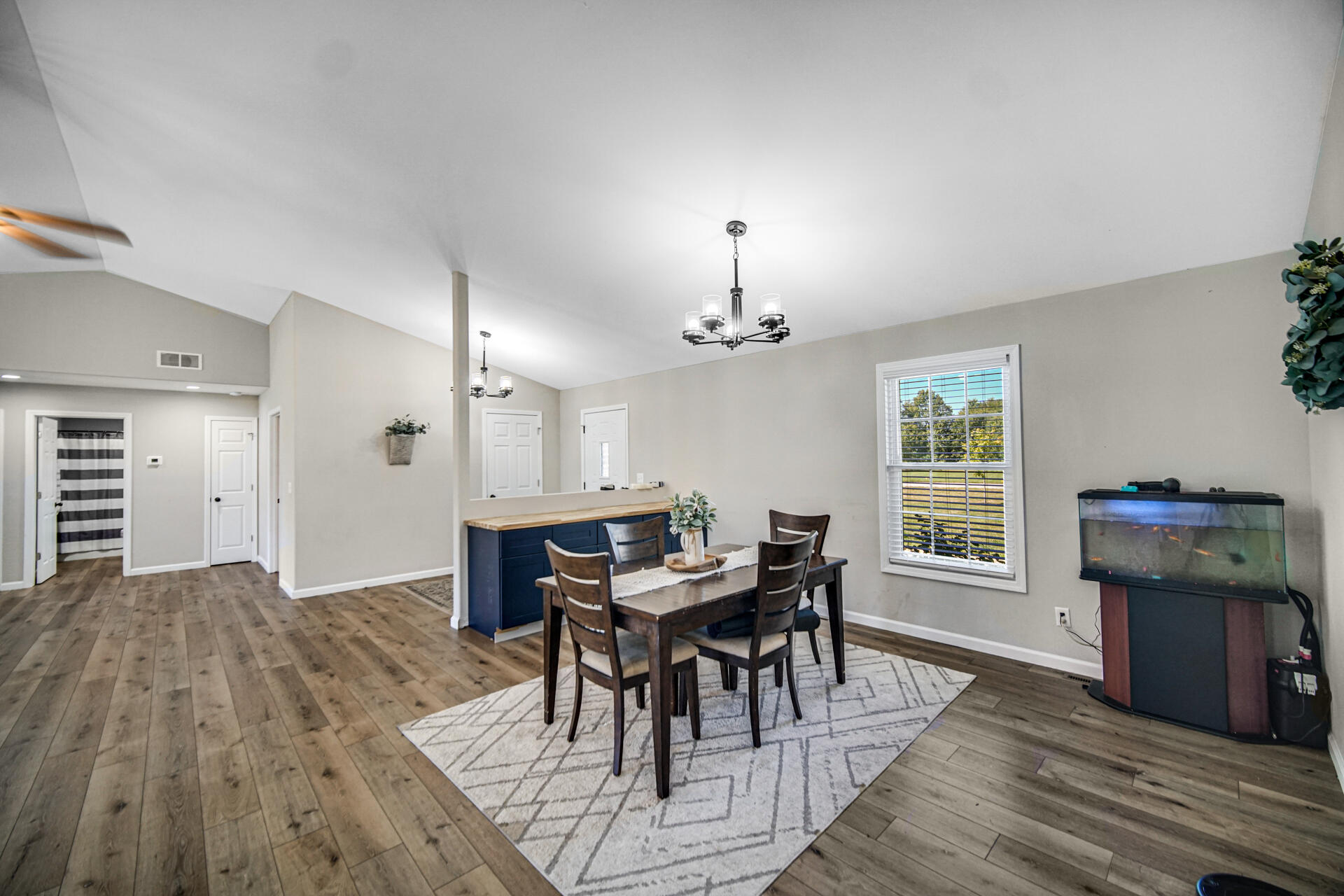 10504 Turkey Run Wheatfield, IN 46392 - Photo 6 of 26 1920x1280