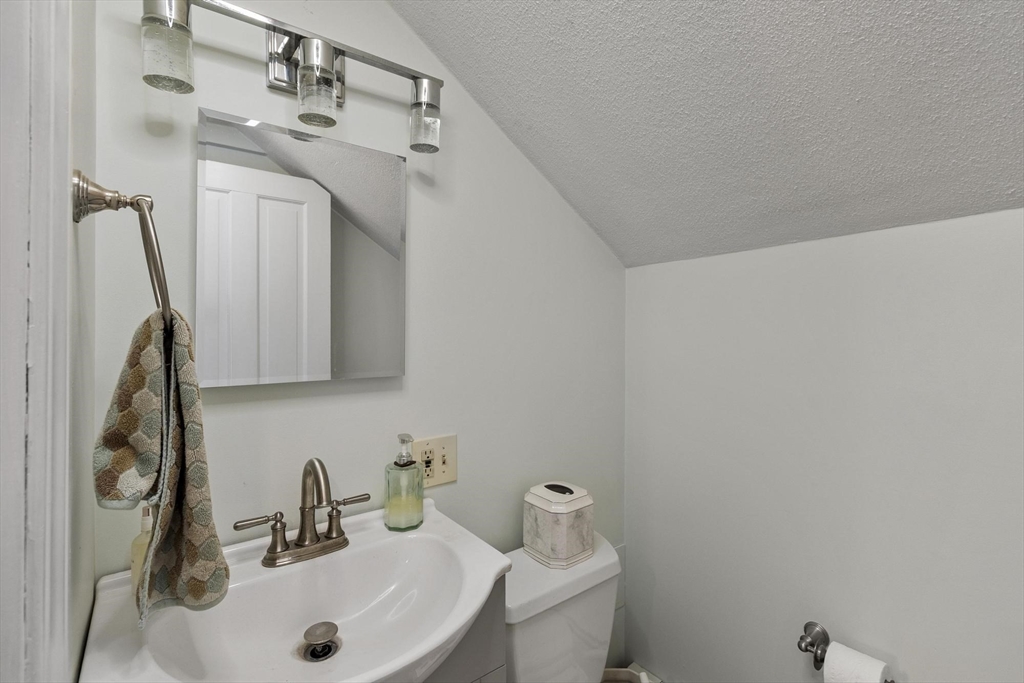 30-32 Concord Road Acton, MA 01720 - Photo 13 of 36