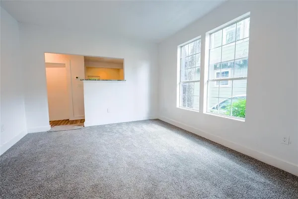 $2,100 | 335 North Marsalis Avenue, Dallas, TX 75203