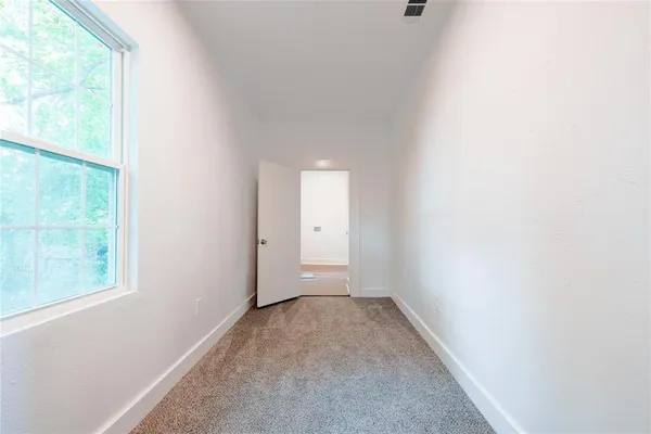 $2,100 | 335 North Marsalis Avenue, Dallas, TX 75203