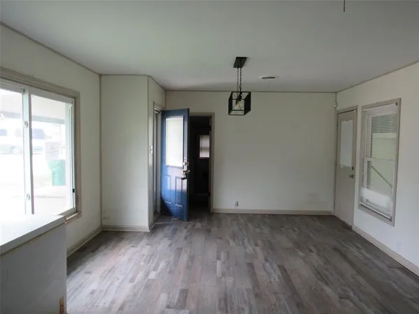 $132,620 | 218 North Pearl Street, Mart, TX 76664