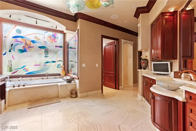 $4,500,000 | 35 Ventana Canyon Drive, Las Vegas, NV 89113