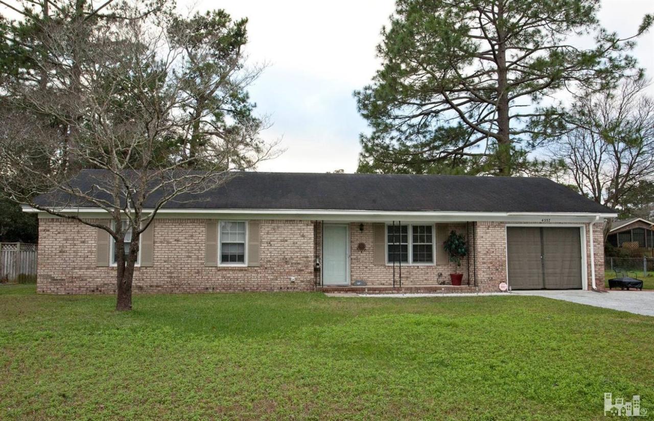 4557 Middlesex Road Wilmington, NC 28405 - Photo 1 of 8 Primary Photo