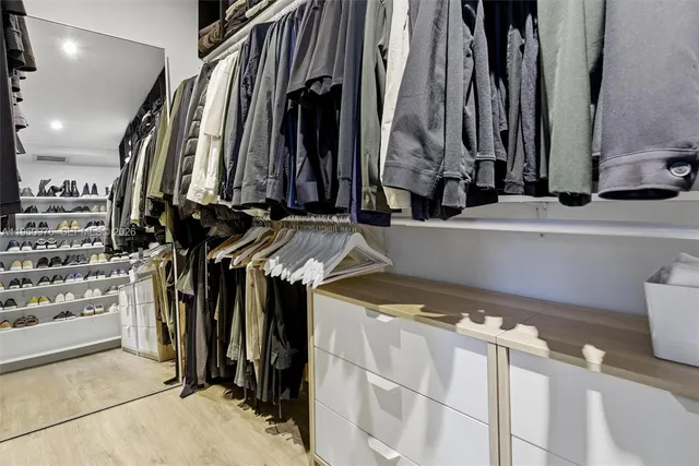 $970,000 | 565 South Drive, Miami Springs, FL 33166