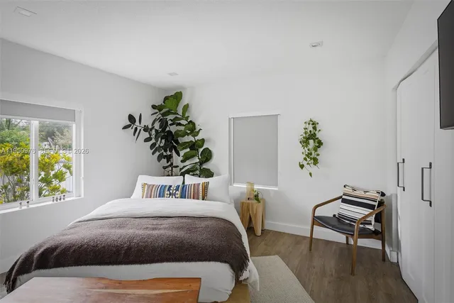 $970,000 | 565 South Drive, Miami Springs, FL 33166