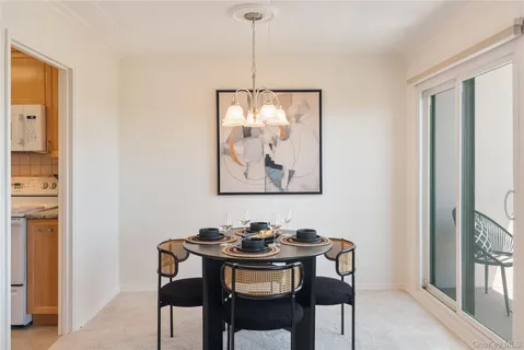 $410,000 | 500 High Point Drive, Unit 707, Hartsdale, NY 10530