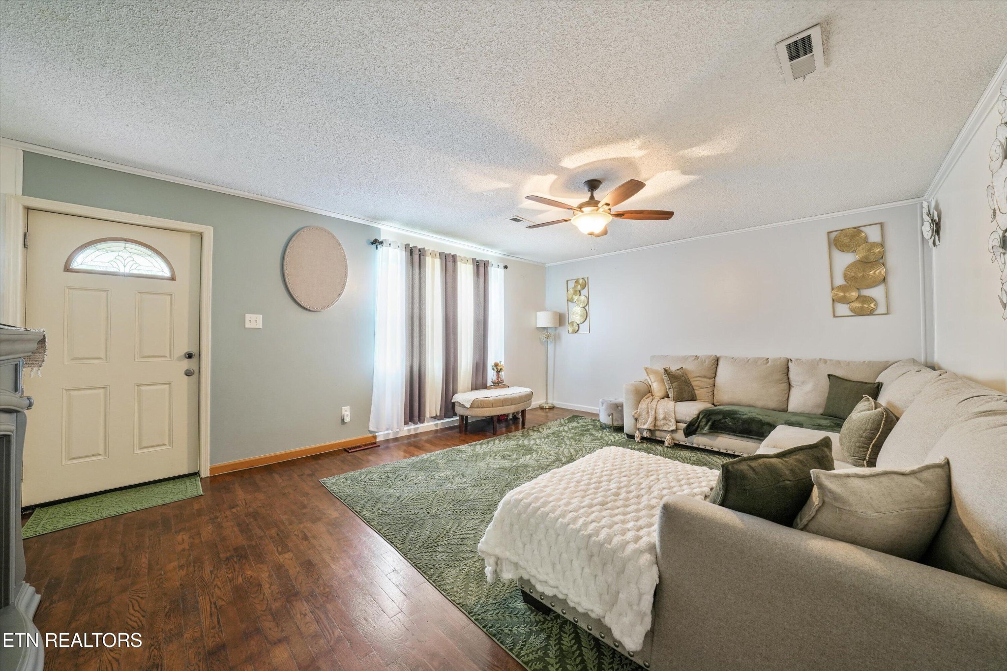 4618 Central View Road Knoxville, TN 37912 - Photo 4 of 23 Gallery Image 4