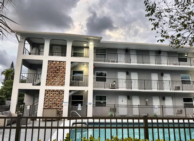 $1,750 | 1021 Northeast 24th Avenue, Unit 21, Pompano Beach, FL 33062