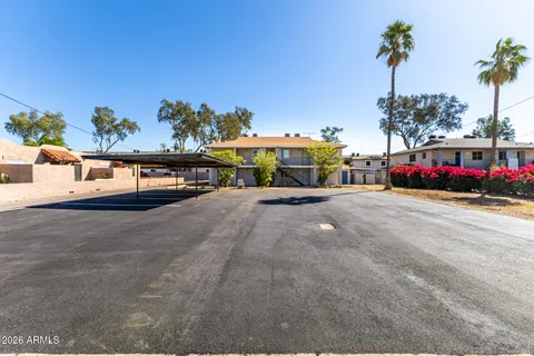 $879,000 | 17859 North 40th Street, Phoenix, AZ 85032