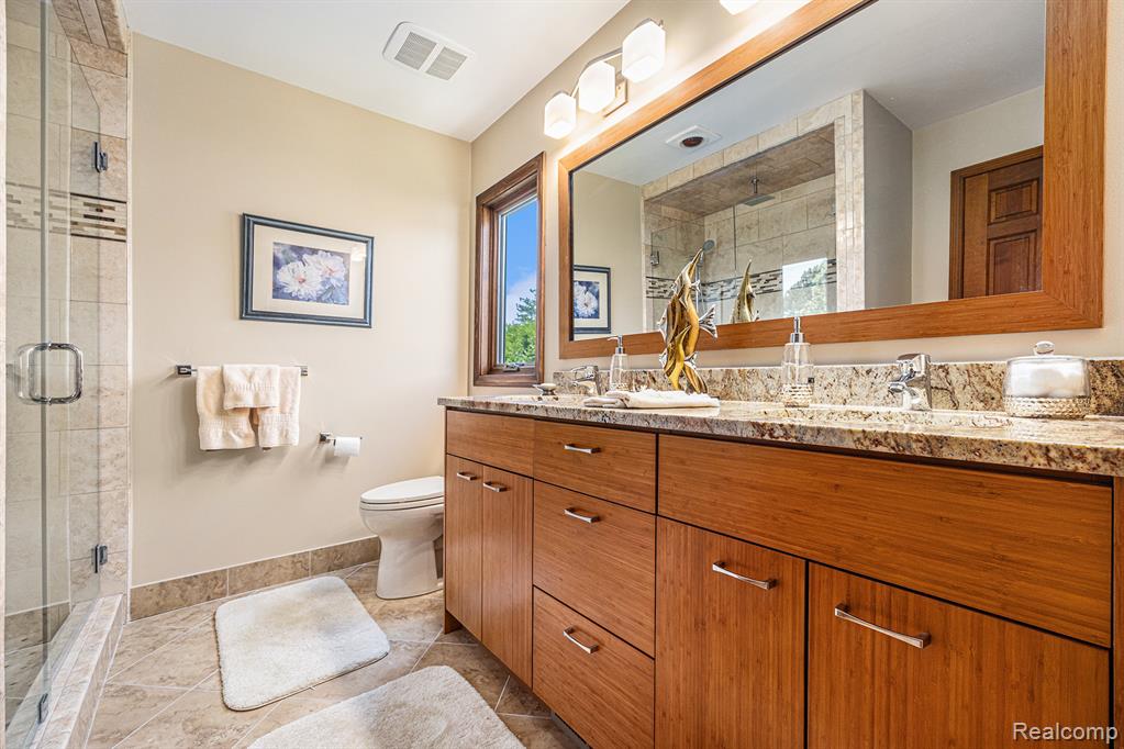 31220 Country Ridge Circle Farmington Hills, MI 48331 - Photo 21 of 35
