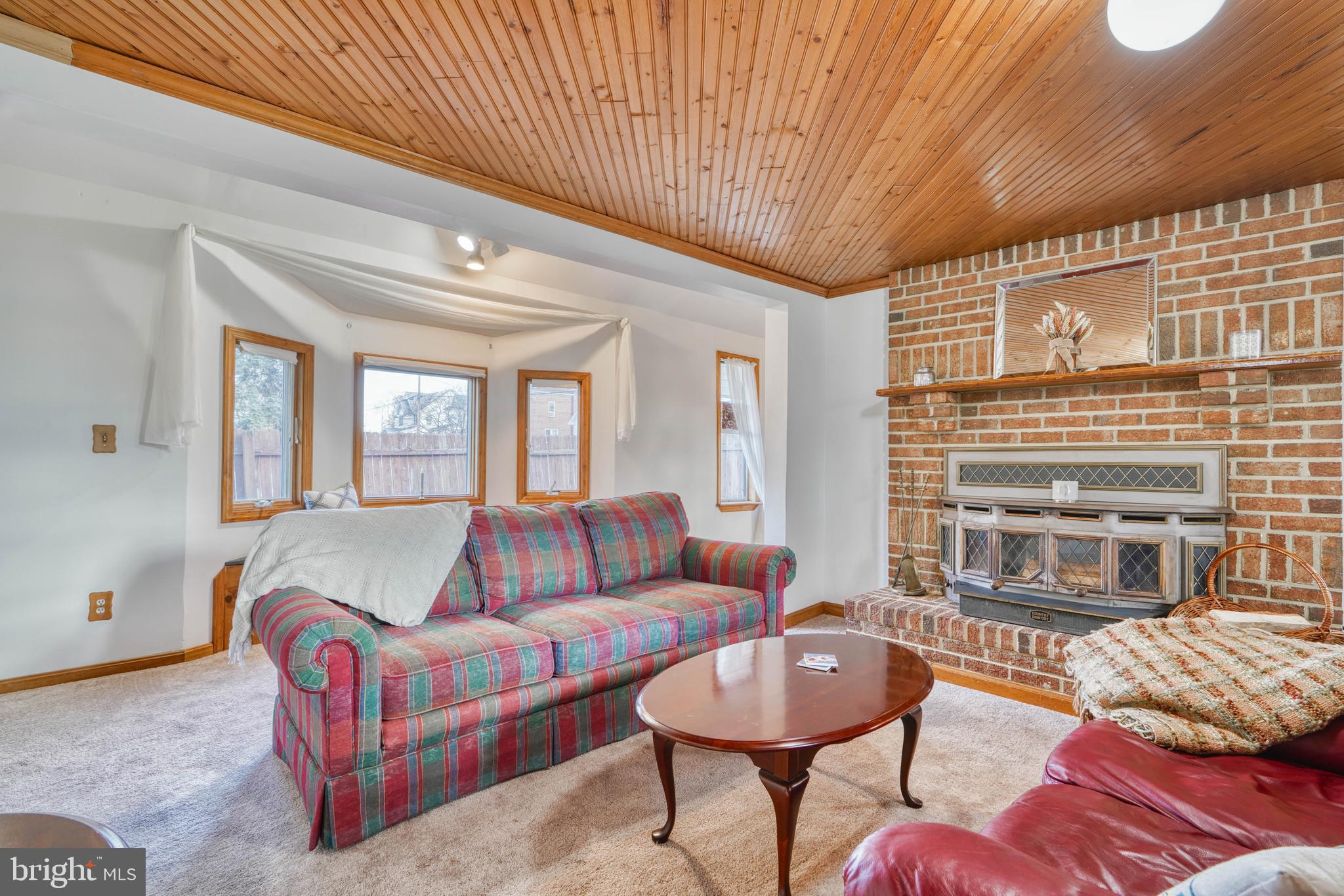 136 Riverside Road Essex, MD 21221 - Photo 8 of 43