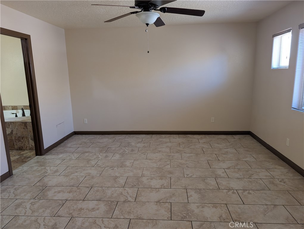 27160 Vista Road, Unit 18 Helendale, CA 92342 - Photo 4 of 11