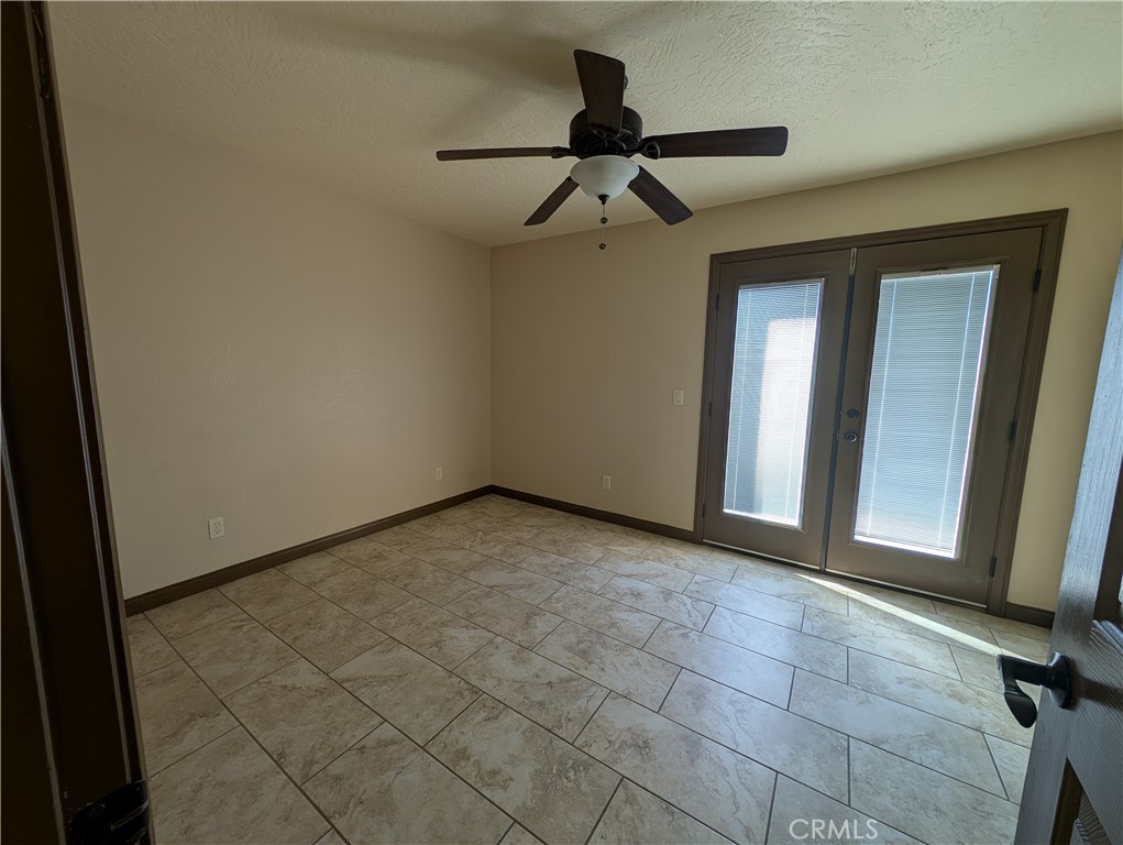 27160 Vista Road, Unit 18 Helendale, CA 92342 - Photo 10 of 11