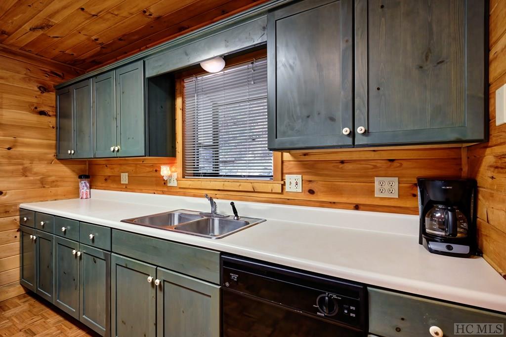 534 Marlett Road Cullowhee, NC 28723 - Photo 8 of 17 Gallery Image 8
