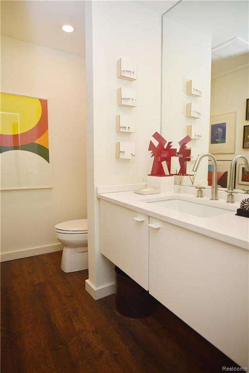 4047 West Maple Road, Unit 103 Bloomfield Hills, MI 48301 - Photo 19 of 26