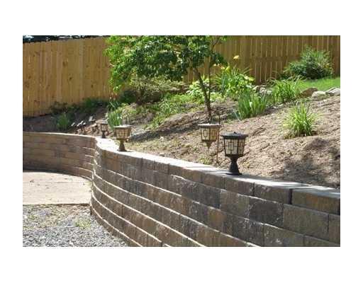 933 Cumberland Road Pittsburgh, PA 15237 - Photo 13 of 18 Exterior Back. NEW RETAINING WALL