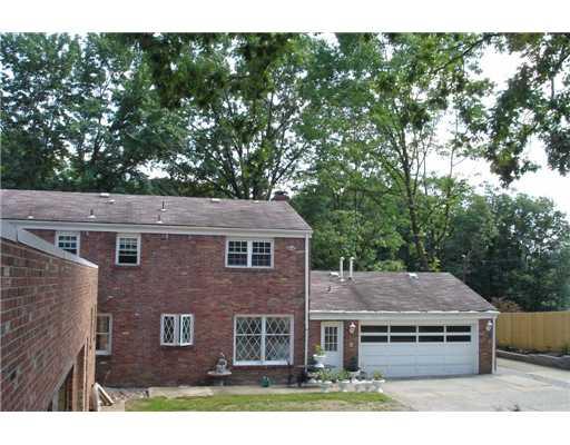 933 Cumberland Road Pittsburgh, PA 15237 - Photo 14 of 18 Exterior Back.