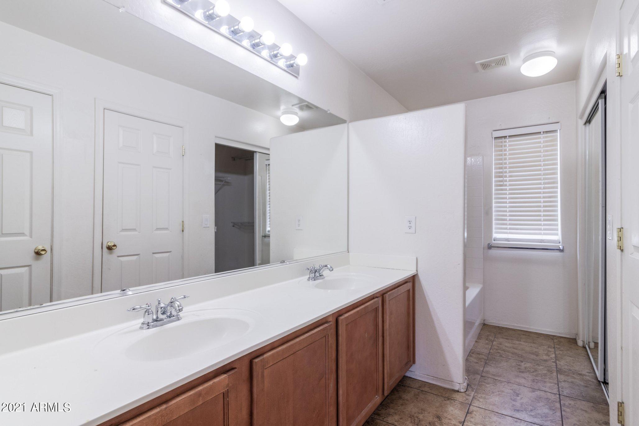6609 West Johnson Street Phoenix, AZ 85043 - Photo 21 of 28 Johnson Street (21).jpg-SMALL