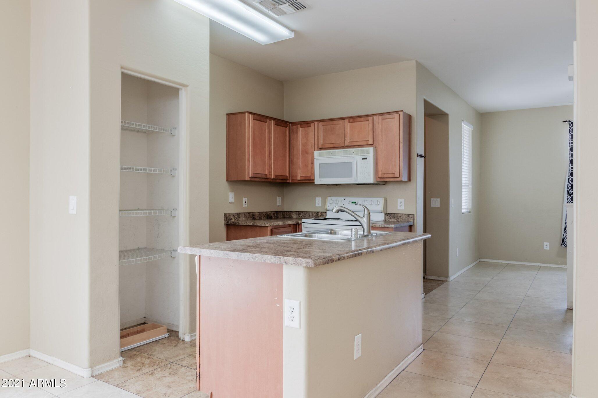 6609 West Johnson Street Phoenix, AZ 85043 - Photo 7 of 28 Johnson Street (7).jpg-SMALL