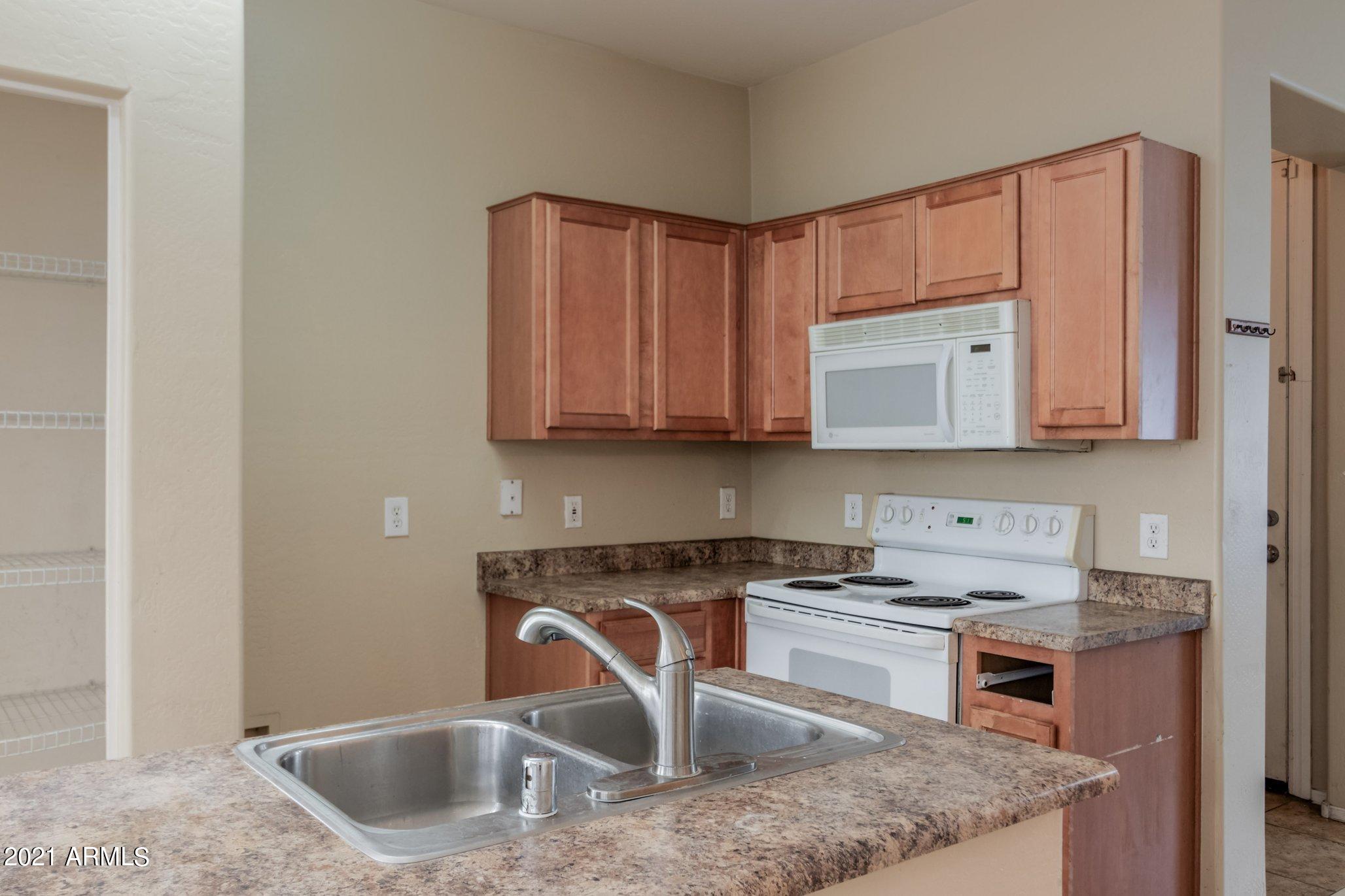 6609 West Johnson Street Phoenix, AZ 85043 - Photo 9 of 28 Johnson Street (9).jpg-SMALL