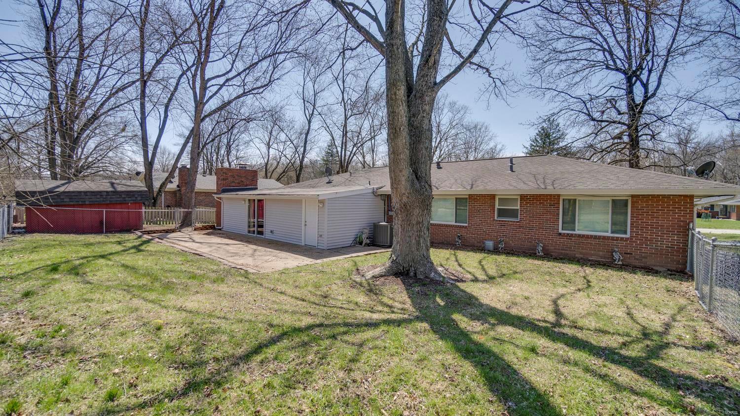 305 Ries Court Ballwin, MO 63021 - Photo 16 of 41