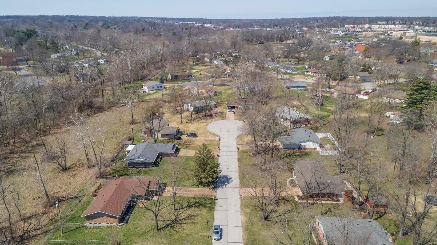 305 Ries Court Ballwin, MO 63021 - Photo 5 of 41