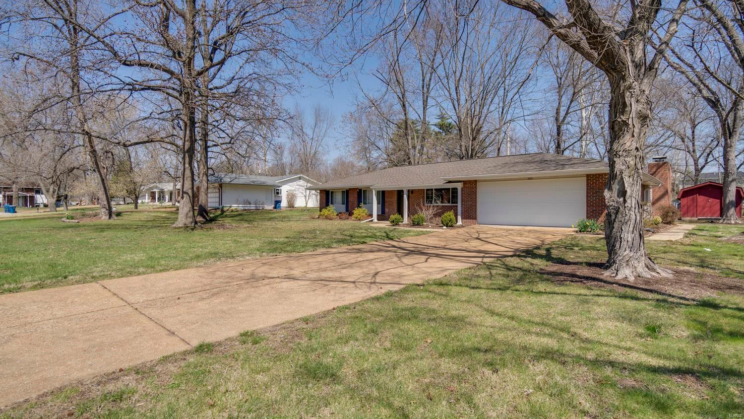 305 Ries Court Ballwin, MO 63021 - Photo 9 of 41