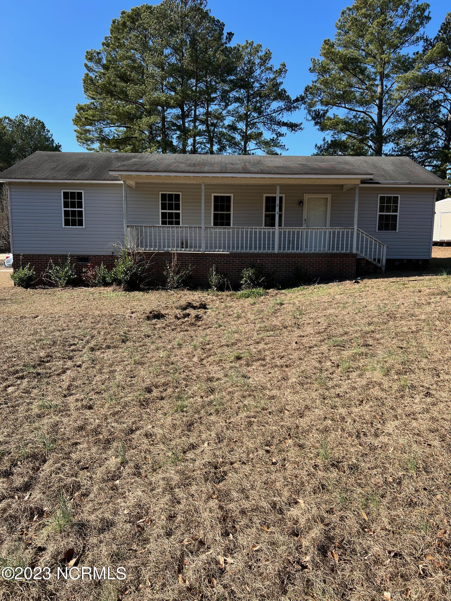 284 Wiregrass Road Rockingham, NC 28379 - Photo 3 of 22 IMG_0147