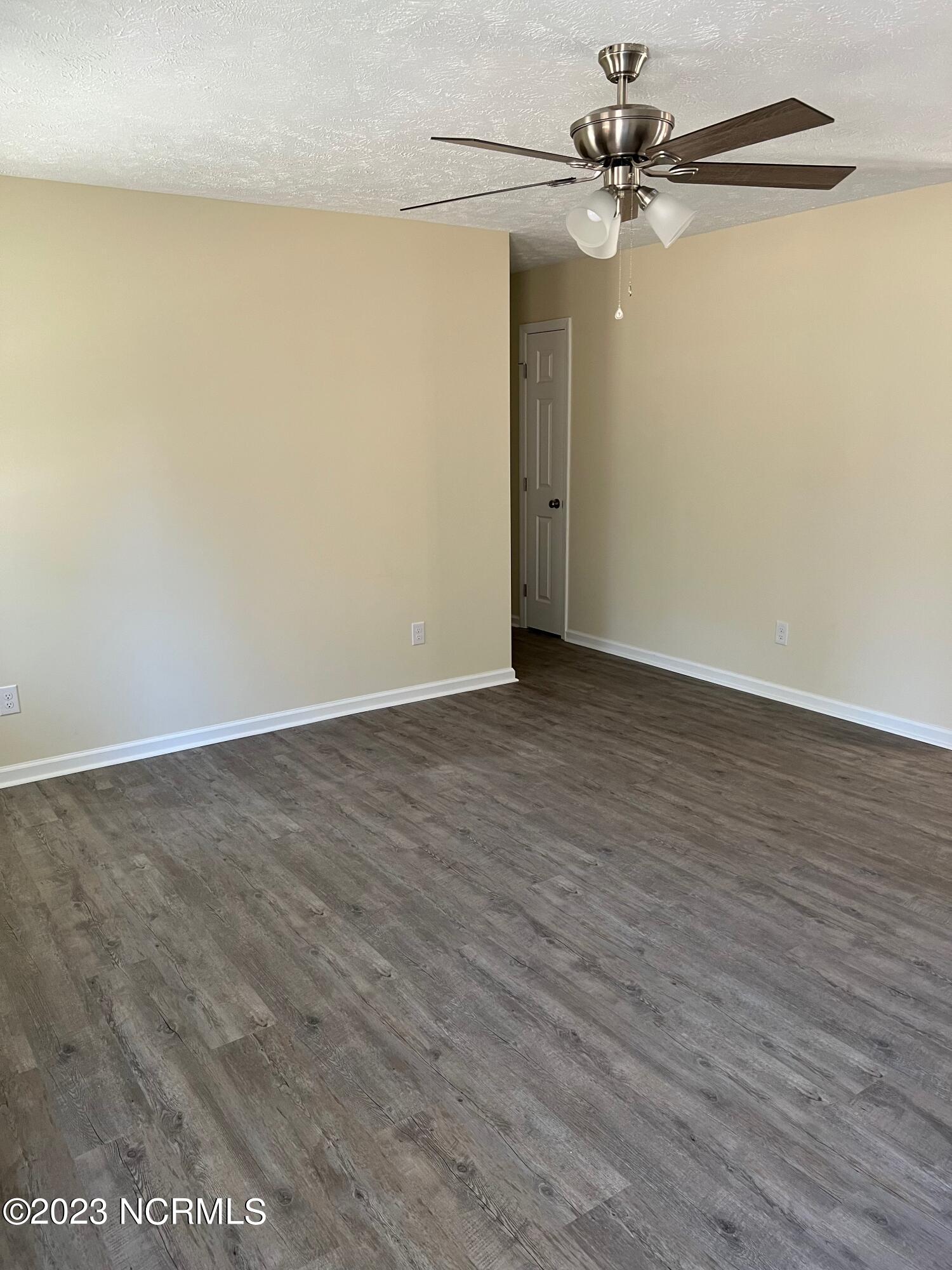 284 Wiregrass Road Rockingham, NC 28379 - Photo 6 of 22 IMG_0077