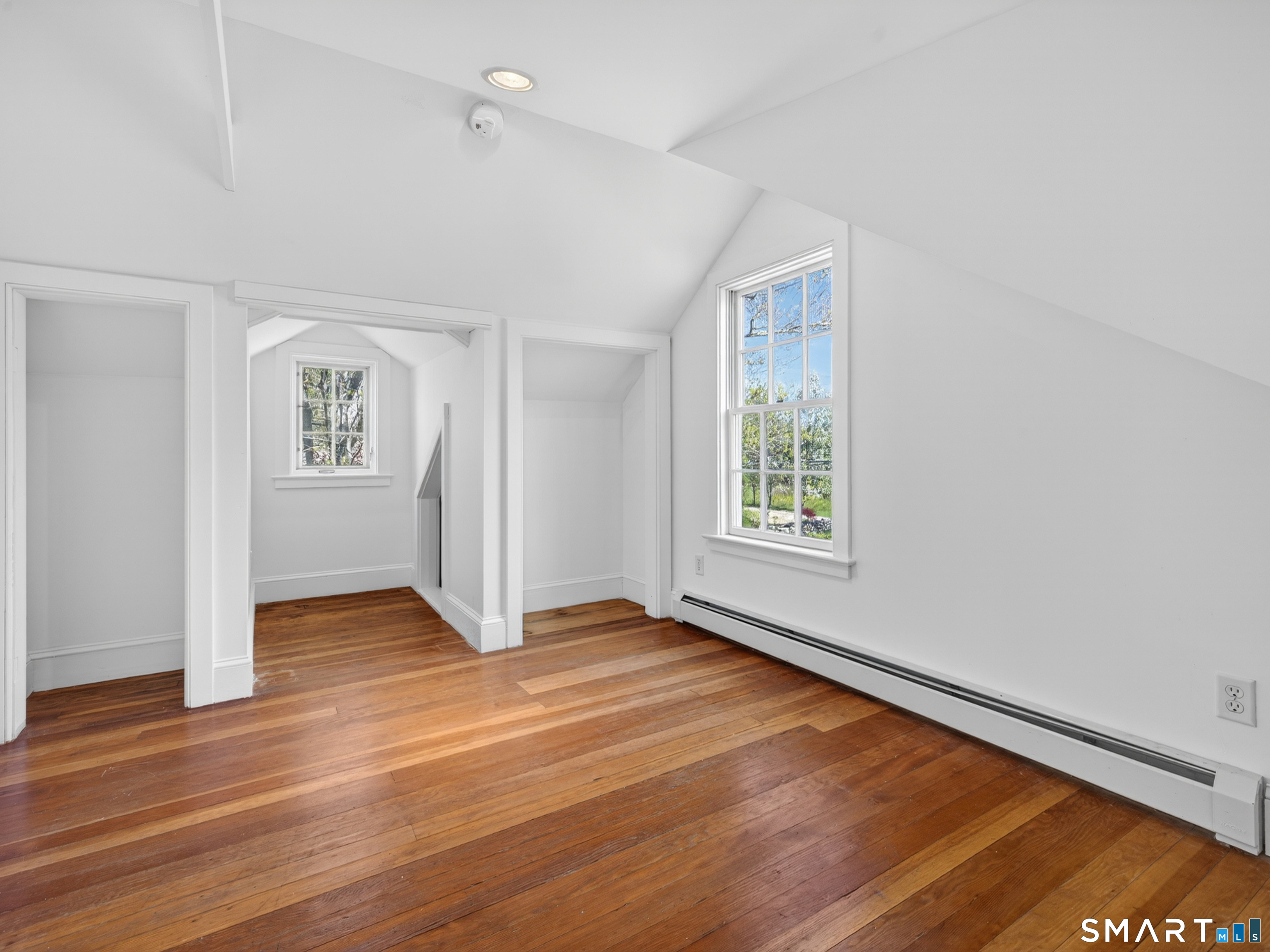 363 Farmholme Road Stonington, CT 06378 - Photo 21 of 39 Bedroom on Second floor
