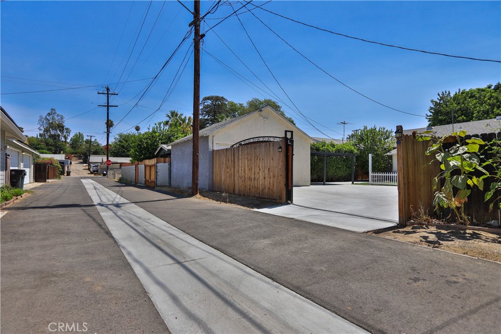 3031 Chestnut Street Riverside, CA 92501 - Photo 43 of 48 Gallery Image 43