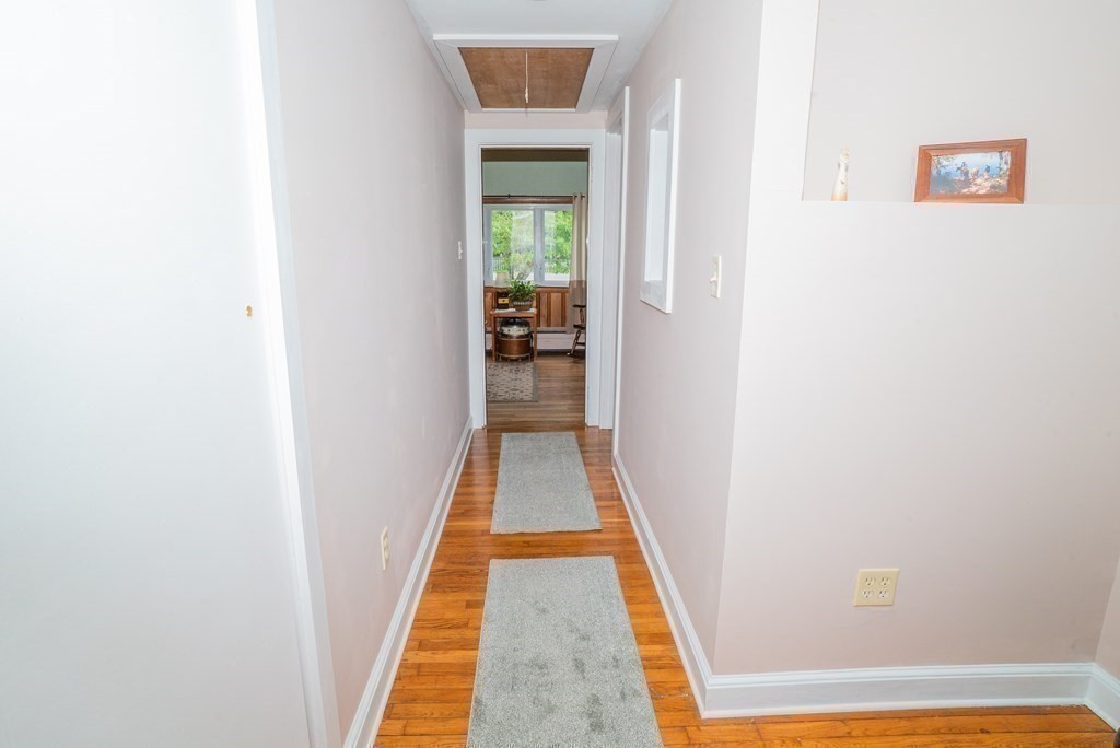 104 Marion Road Rochester, MA 02770 - Photo 12 of 31