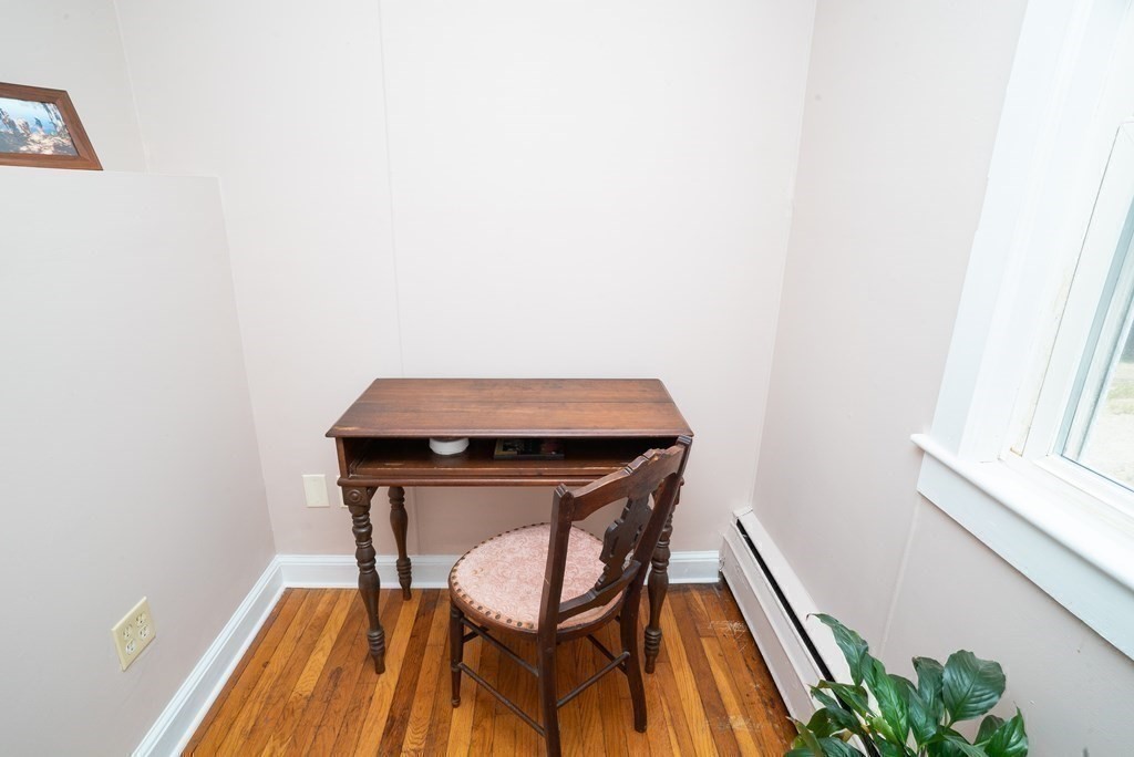 104 Marion Road Rochester, MA 02770 - Photo 14 of 31