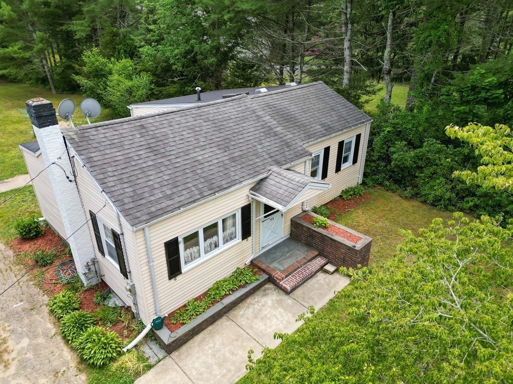 104 Marion Road Rochester, MA 02770 - Photo 2 of 31
