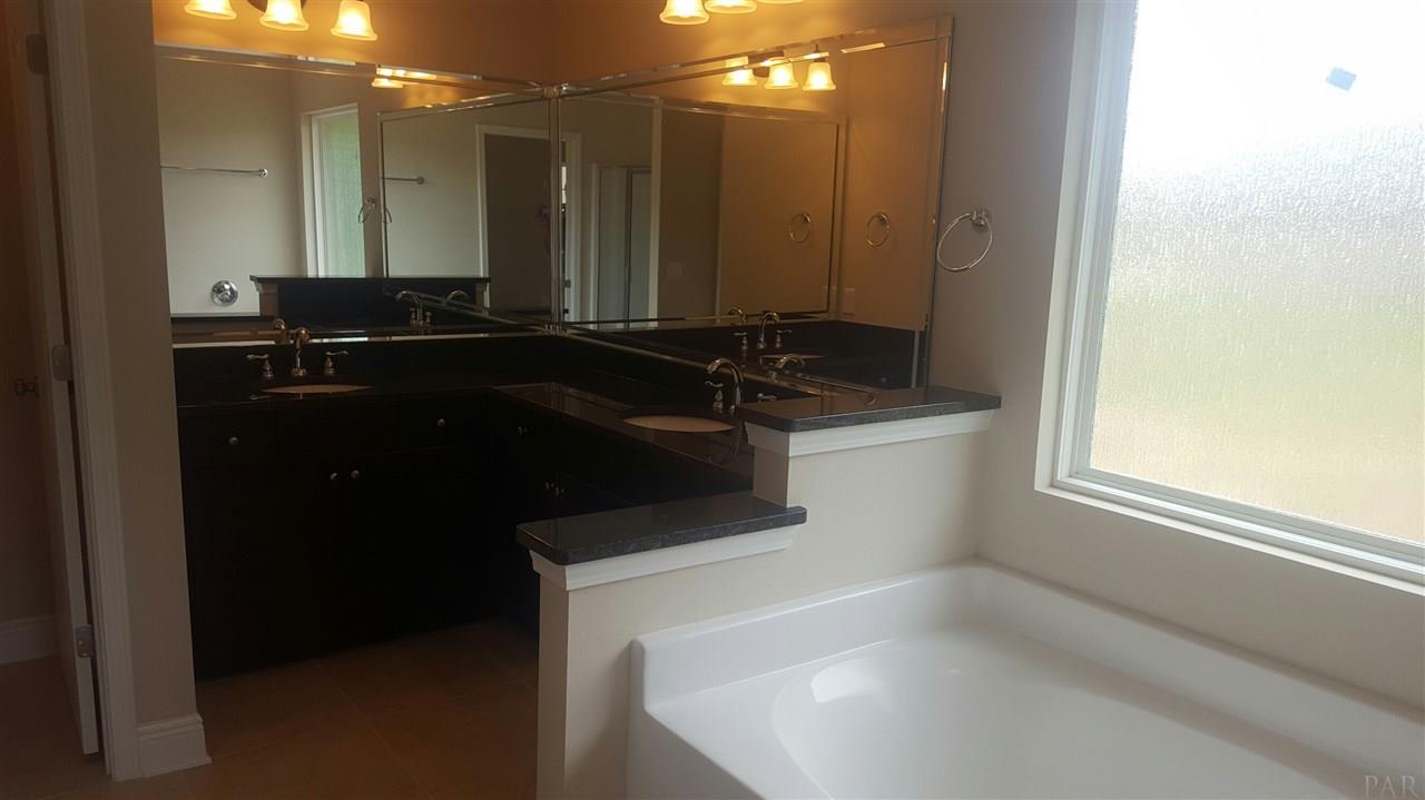 7353 Farmers Road Pensacola, FL 32526 - Photo 9 of 15 Gallery Image 9