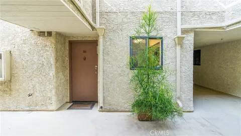 $549,000 | 1900 Vine Street, Unit 214, Los Angeles, CA 90068