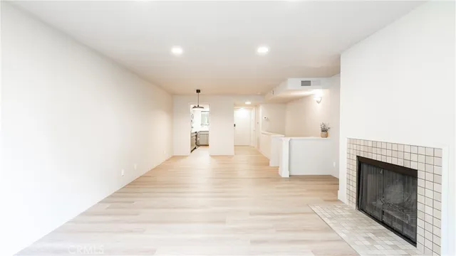 $549,000 | 1900 Vine Street, Unit 214, Los Angeles, CA 90068