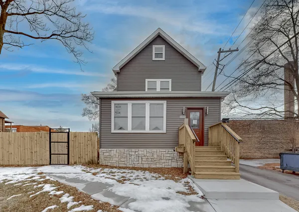 $480,000 | 2347 Walnut Street, Blue Island, IL 60406