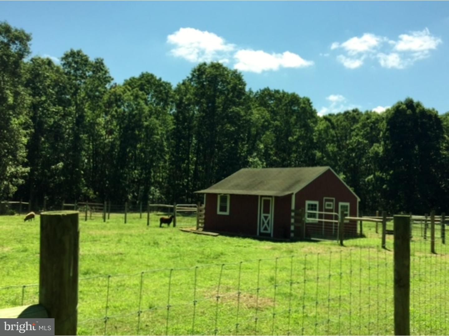 259 Three Bridge Road Monroeville, NJ 08343 - Photo 3 of 25
