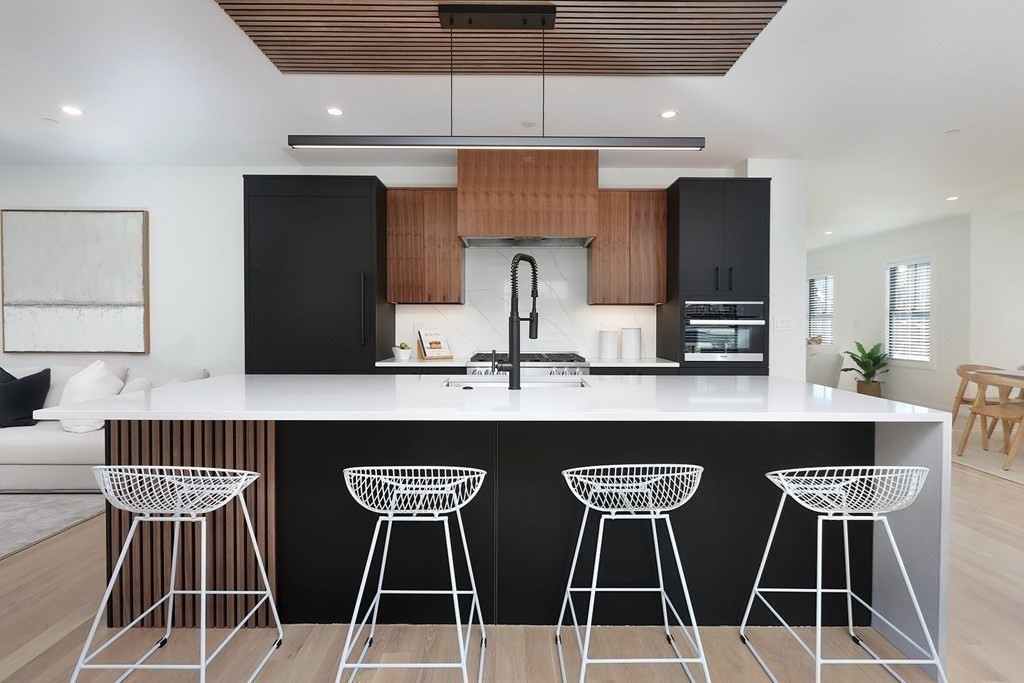 43 Summit Avenue, Unit 43 Brookline, MA 02446 - Photo 11 of 29