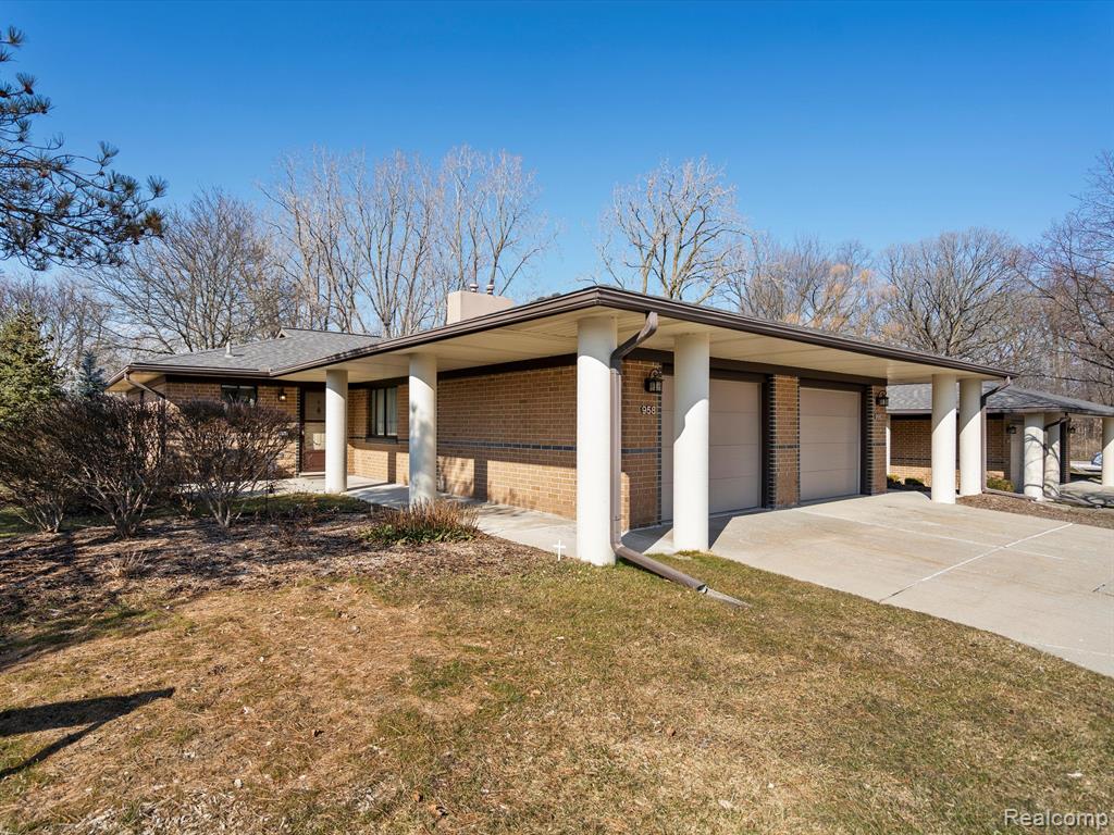 958 Wexford Way Rochester Hills, MI 48307 - Photo 2 of 23